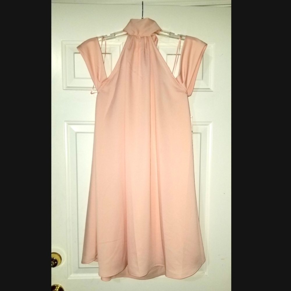 Gorgeous peach colored dress